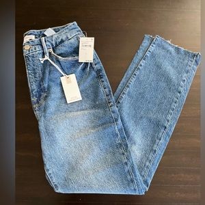 NWT Good American jeans, classic “Skinnyish” fit size 6